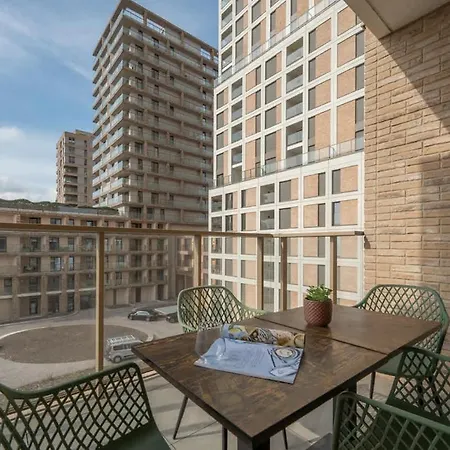 Modern With Private Terrace And Parking Lejlighed *