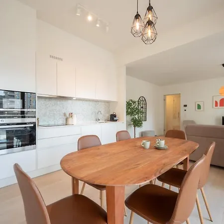 Lejlighed Modern With Private Terrace And Parking *