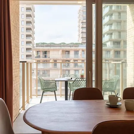 Modern With Private Terrace And Parking דירה אוסטנדה