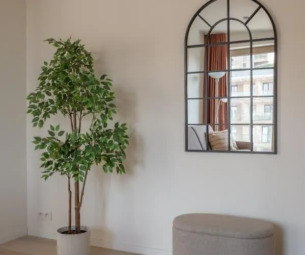 Modern With Private Terrace And Parking Lägenhet